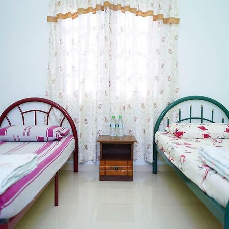 Anjung Nor Muslim Homestay ドゥングン エクステリア 写真